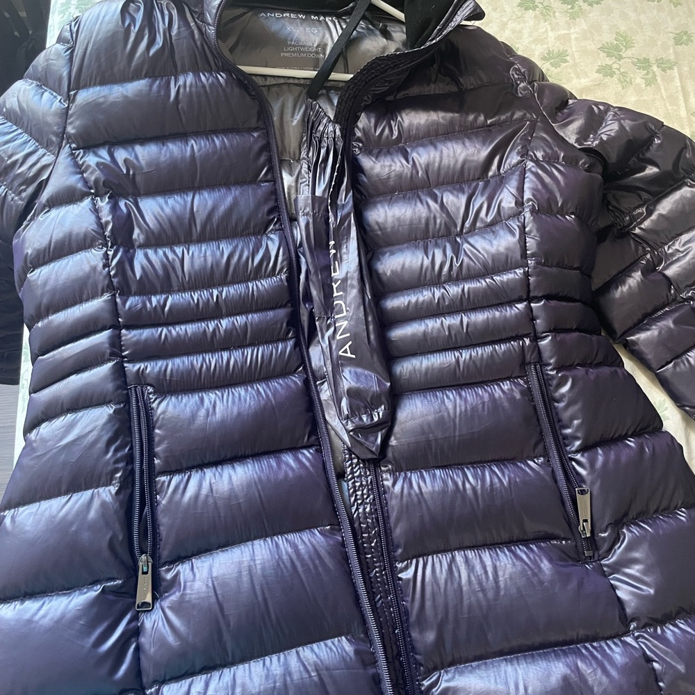 Women's Andrew Marc packable lightweight premium down jacket